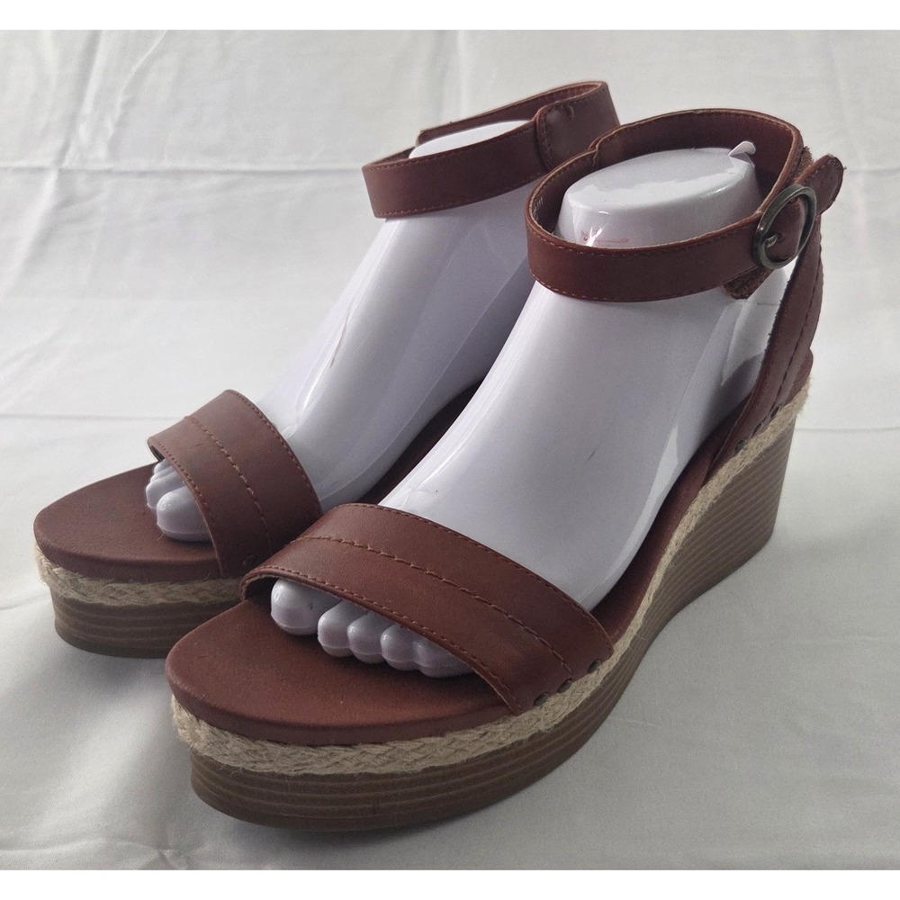 Frye and Co Wedge Sandals Womens 9.5M Brown Faux Leather Platform 70s Revival